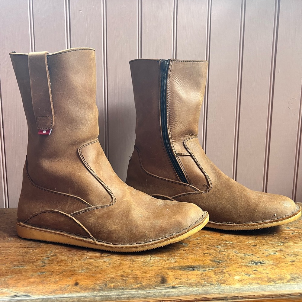 Oliberte Leather Boots - Size 39